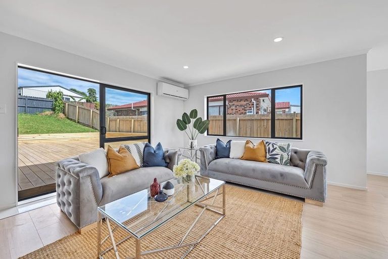 Photo of property in 60 Robert Ross Place, Clendon Park, Auckland, 2103