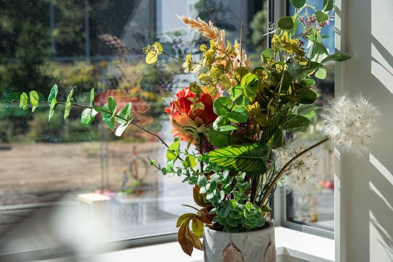 Photo of property in 84 Ara Paiwhenua, Tawa, Wellington, 5028