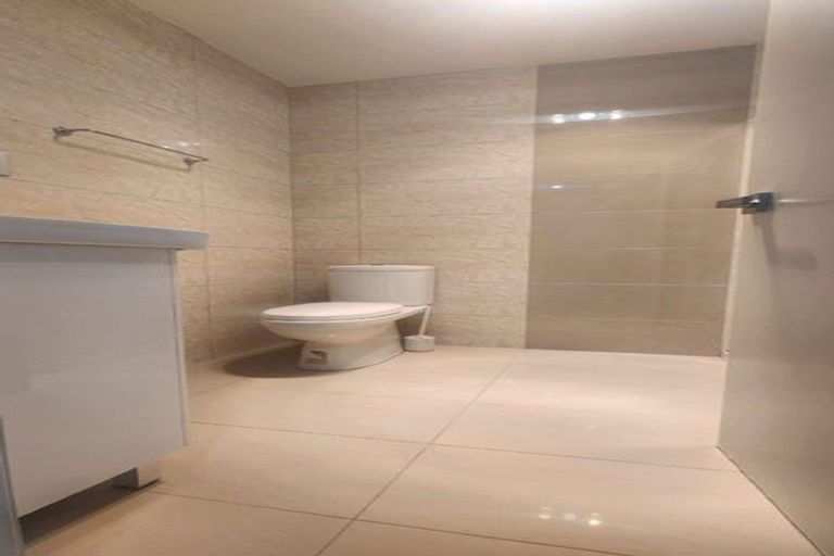 Photo of property in 9/4 Wallson Crescent, Wiri, Auckland, 2104