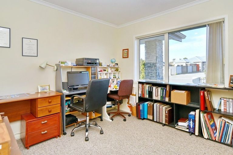 Photo of property in 75 Lamorna Road, Parklands, Christchurch, 8083