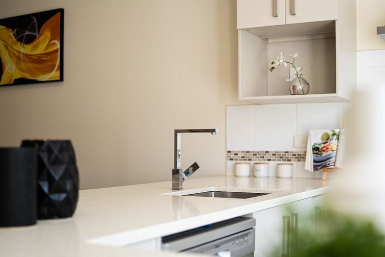 Photo of property in 13 Hakawai Avenue, Takanini, 2112