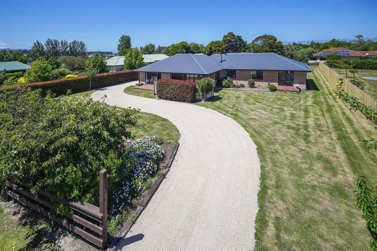 Photo of property in 6 Willowside Place, Amberley, 7410