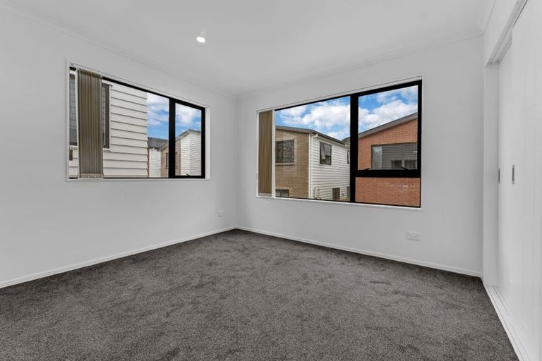 Photo of property in 7/100 Seymour Road, Sunnyvale, Auckland, 0612