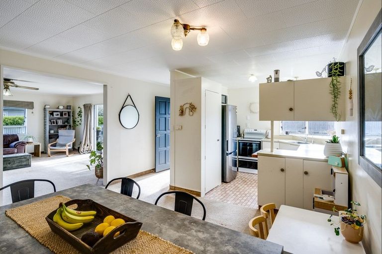 Photo of property in 3/805 Heretaunga Street East, Parkvale, Hastings, 4122