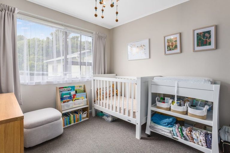 Photo of property in 44 Omapere Street, Whitby, Porirua, 5024