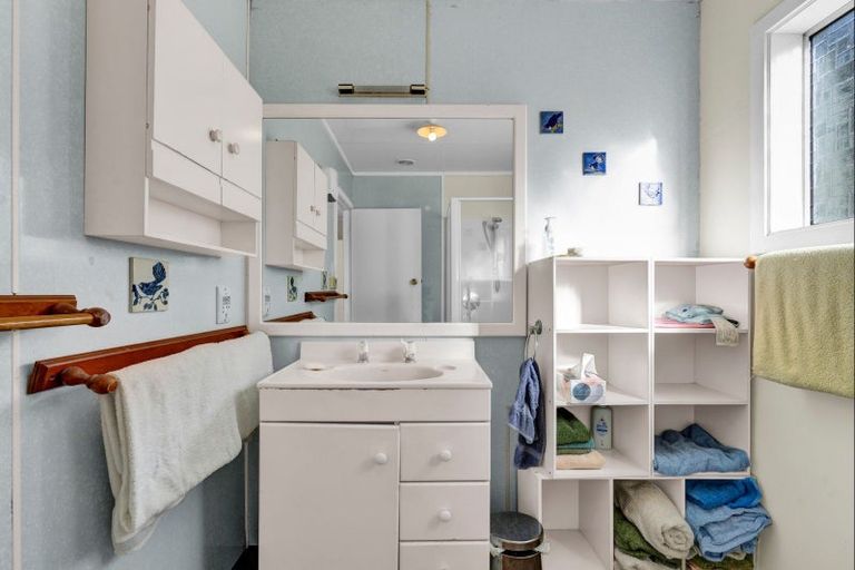 Photo of property in 10 Miro Street, Inglewood, 4330