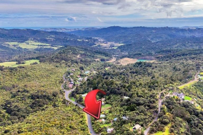 Photo of property in 63 Te Henga Road, Waitakere, Auckland, 0781