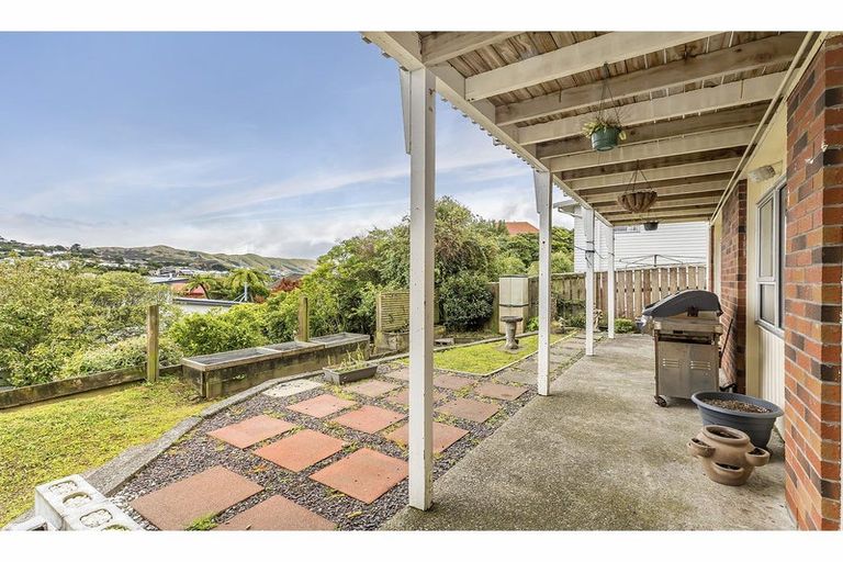 Photo of property in 99 Helston Road, Paparangi, Wellington, 6037