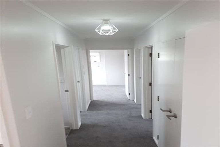 Photo of property in 1/18 Coronation Street, Belmont, Auckland, 0622