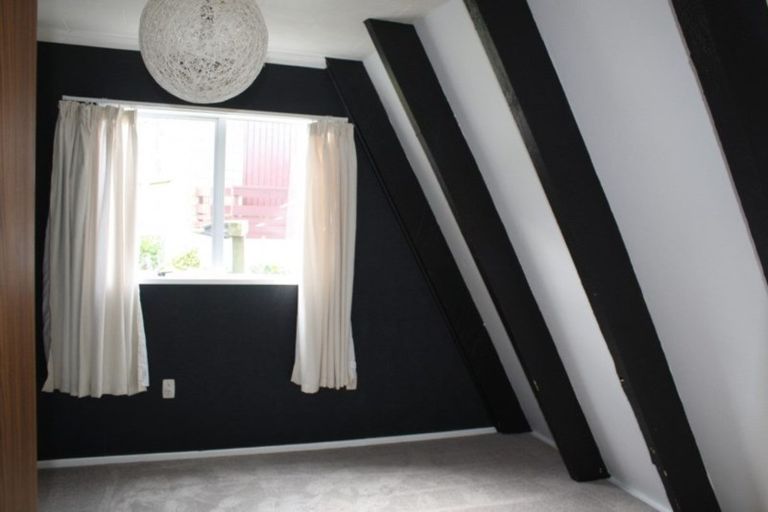 Photo of property in 29 Awamoa Road, Holmes Hill, Oamaru, 9401