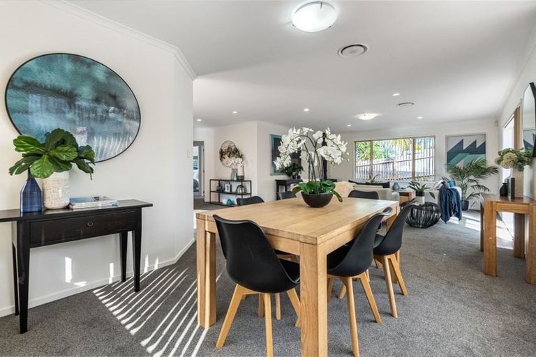 Photo of property in 28a Park Road, Glenfield, Auckland, 0629