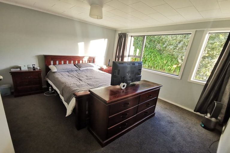 Photo of property in 6 Otira Grove, Kelson, Lower Hutt, 5010