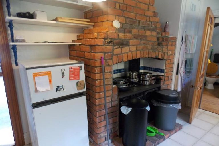 Photo of property in 13 Barton Terrace, Thorndon, Wellington, 6011