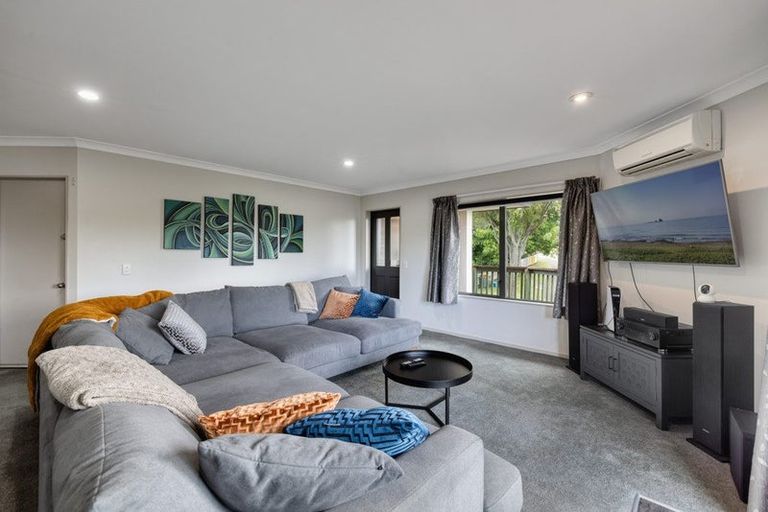 Photo of property in 2 Dowman Place, Te Puke, 3119