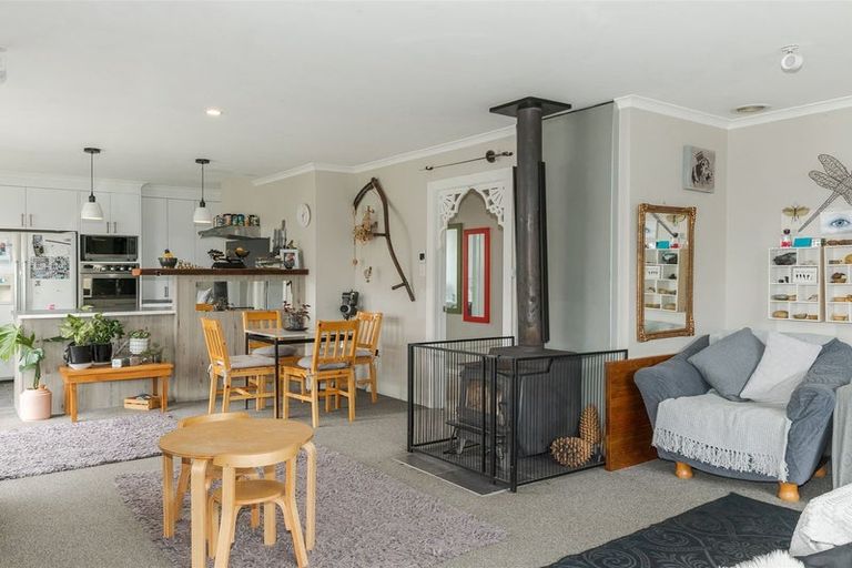 Photo of property in 5 Webb Street, Westport, 7825