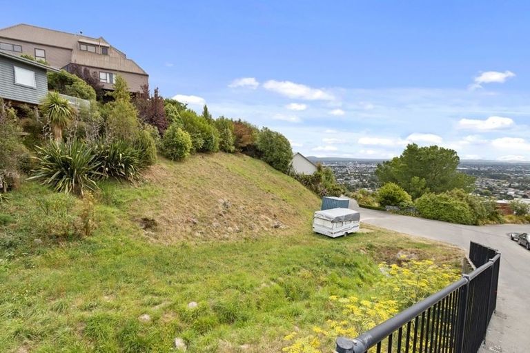 Photo of property in 27 Iles Lane, Cashmere, Christchurch, 8022