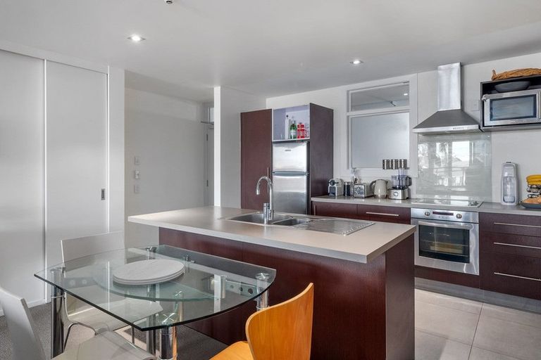 Photo of property in 2-06/424 Maunganui Road, Mount Maunganui, 3116