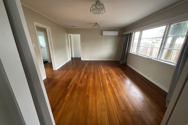 Photo of property in 1/18 Parker Avenue, New Lynn, Auckland, 0600