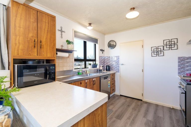 Photo of property in 9 Russell Esplanade, Otautau, 9610