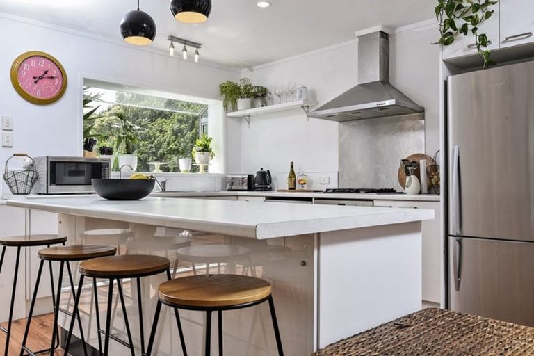 Photo of property in 105b Taylor Road, Mangere Bridge, Auckland, 2022