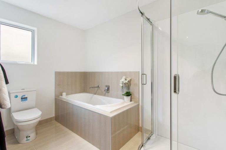 Photo of property in 8 Magnum Drive, Kumeu, 0810