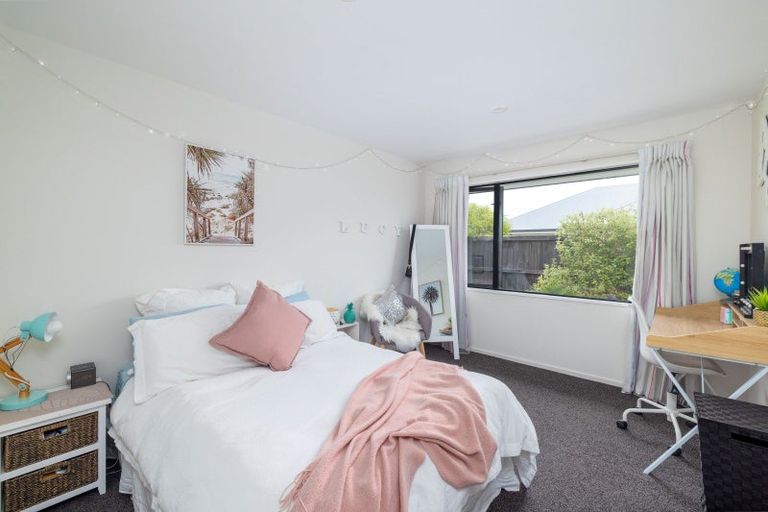 Photo of property in 32 Carmichael Street, Rangiora, 7400