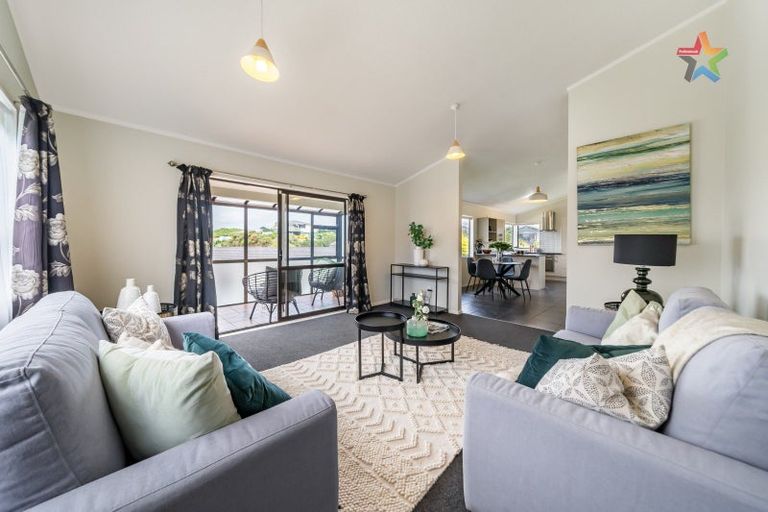 Photo of property in 284 Maungaraki Road, Maungaraki, Lower Hutt, 5010