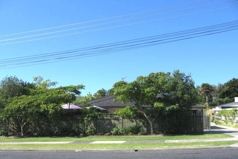 Photo of property in 1/19 Watea Road, Torbay, Auckland, 0630