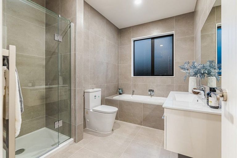 Photo of property in 84 Maurice Kelly Road, Wainui, 0932