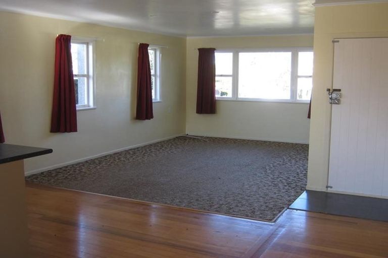 Photo of property in 17 Kirton Crescent, Manurewa, Auckland, 2102
