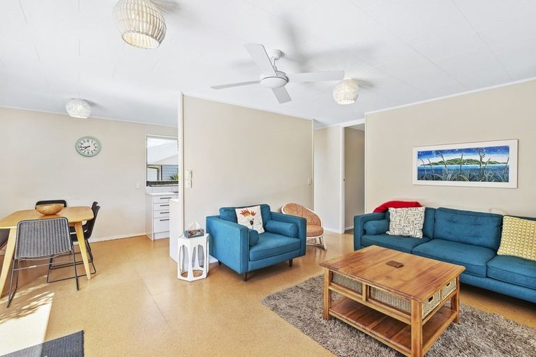 Photo of property in 238 Manly Street, Paraparaumu Beach, Paraparaumu, 5032
