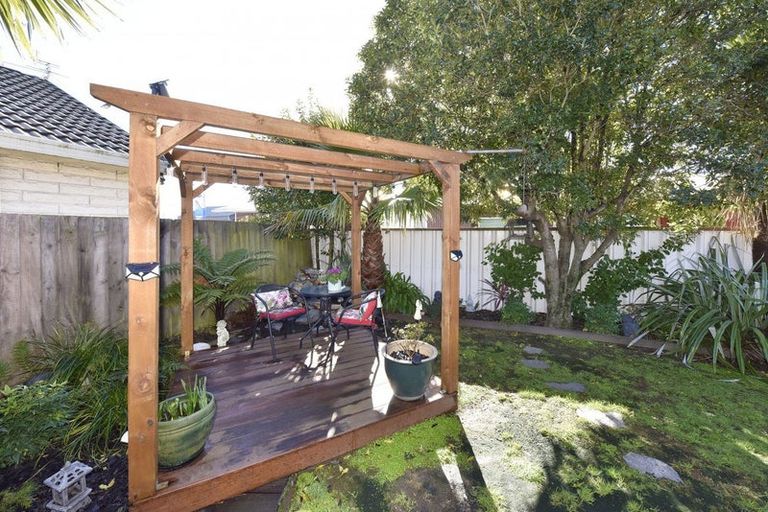 Photo of property in 2/82 Lincoln Road, Hillmorton, Christchurch, 8024