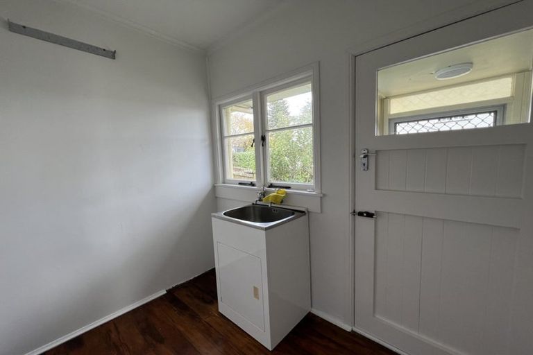 Photo of property in 2/5 Quebec Road, Milford, Auckland, 0620