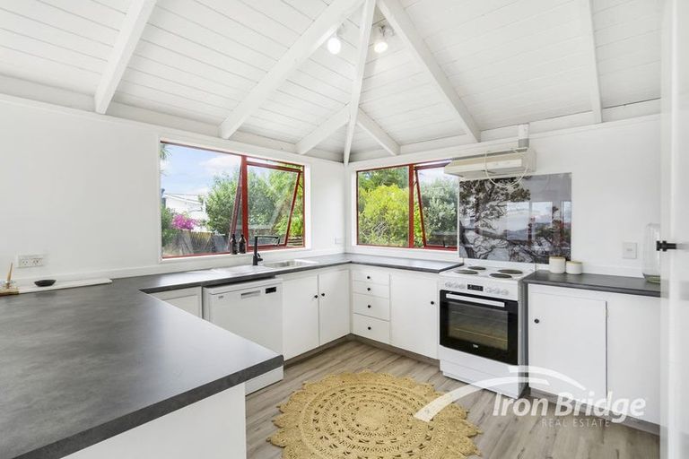 Photo of property in 38a Dakota Avenue, Beach Haven, Auckland, 0626