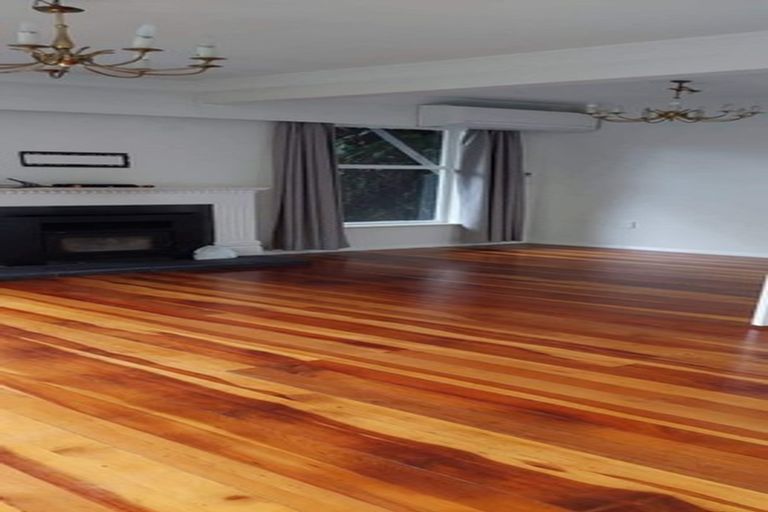 Photo of property in 35 Kotari Road, Days Bay, Lower Hutt, 5013