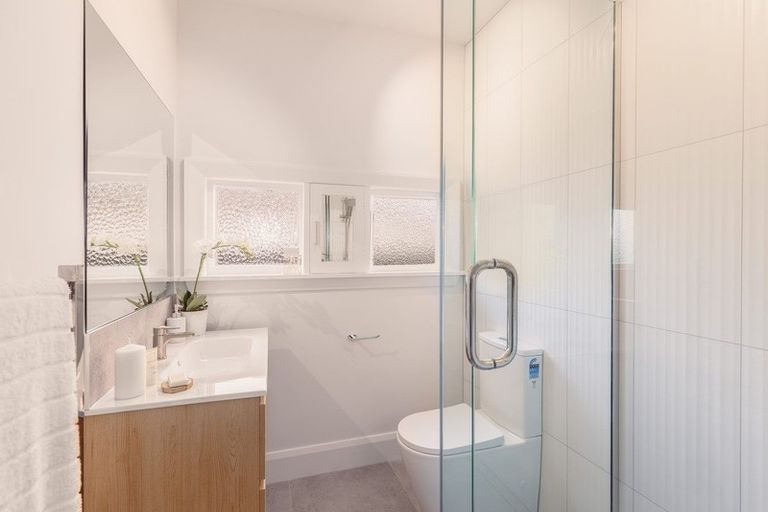 Photo of property in 8 Freyberg Avenue, Riccarton, Christchurch, 8011