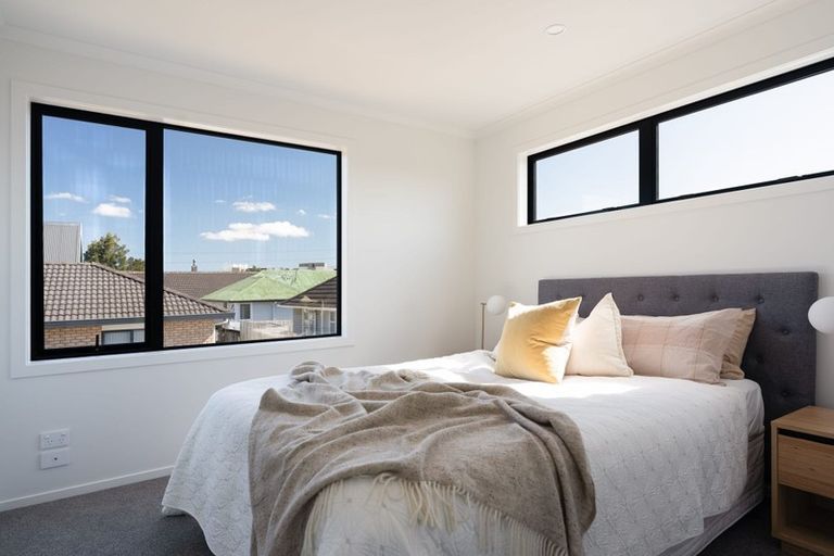 Photo of property in 1/78 Swaffield Road, Papatoetoe, Auckland, 2025