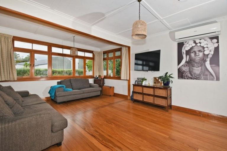 Photo of property in 118 Kamo Road, Kensington, Whangarei, 0112