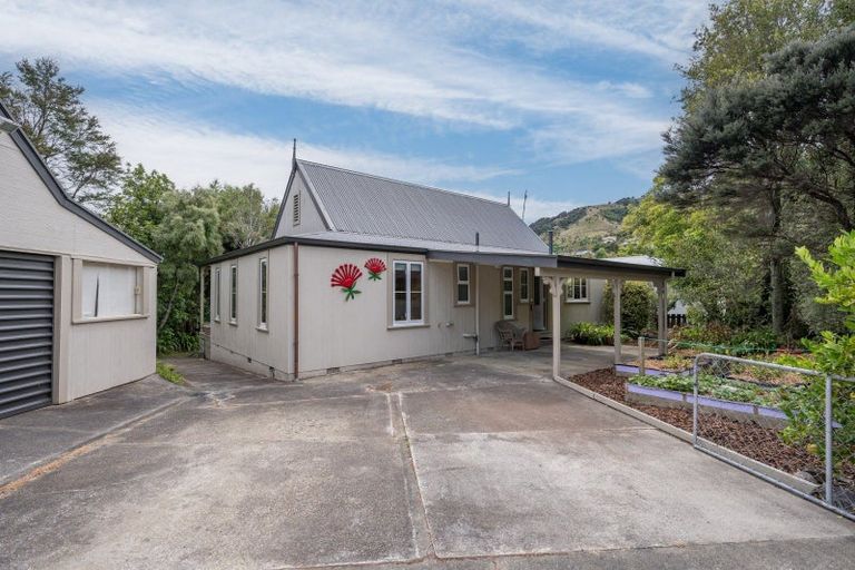 Photo of property in 20 Te Ata Place, Atawhai, Nelson, 7010