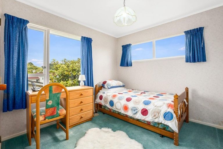 Photo of property in 1 Ensign Lane, Whitby, Porirua, 5024