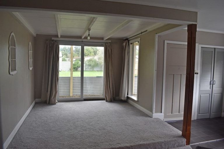 Photo of property in 35 Frederick Street, Carterton, 5713