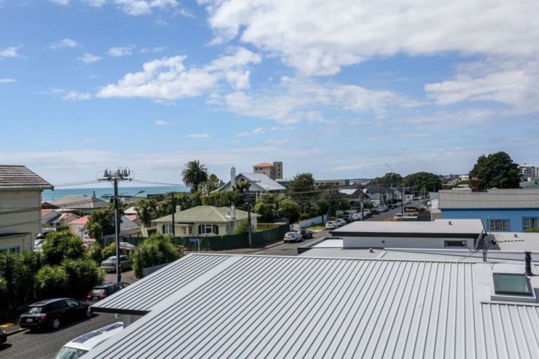 Photo of property in 7/53 Young Street, New Plymouth, 4310