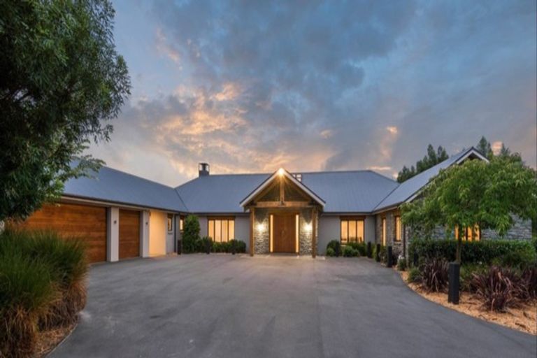 Photo of property in 33 Birchdale Place, Ohoka, Kaiapoi, 7692