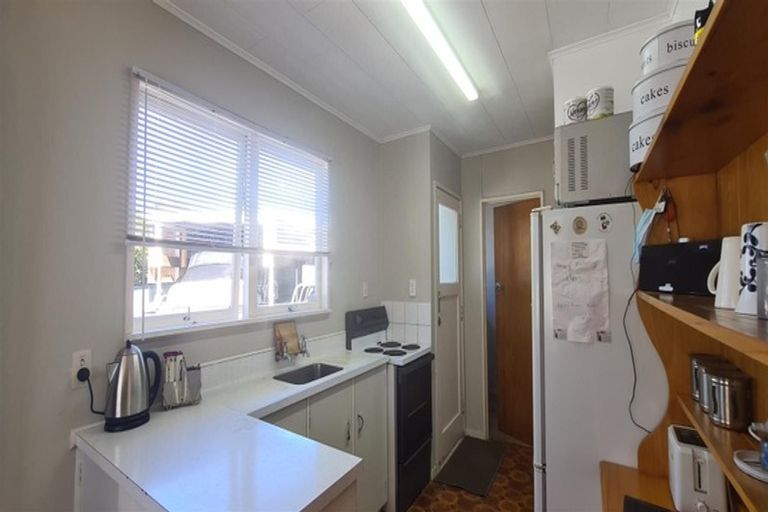 Photo of property in 18 Saint Pauls Place, Tamatea, Napier, 4112