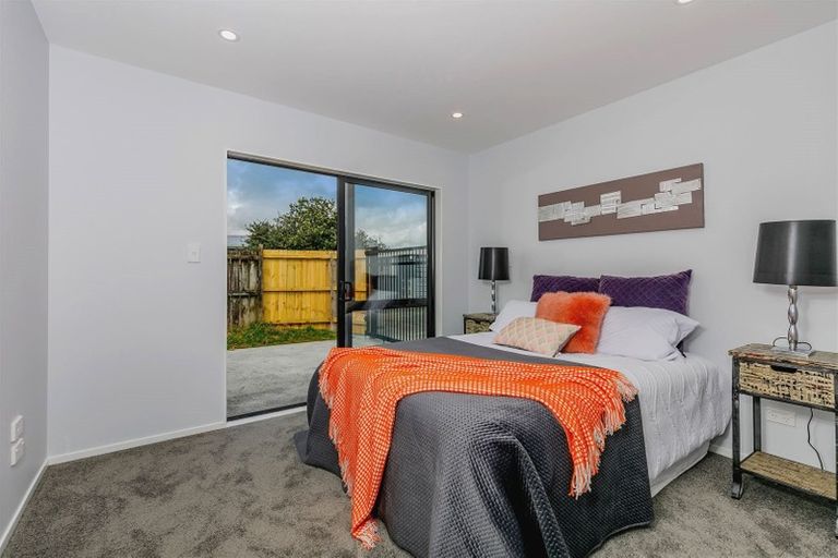 Photo of property in 1/25 Kennington Drive, Clendon Park, Auckland, 2103