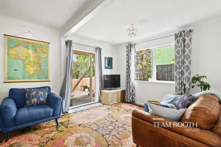 Photo of property in 2/36 Cassino Street, Bayswater, Auckland, 0622