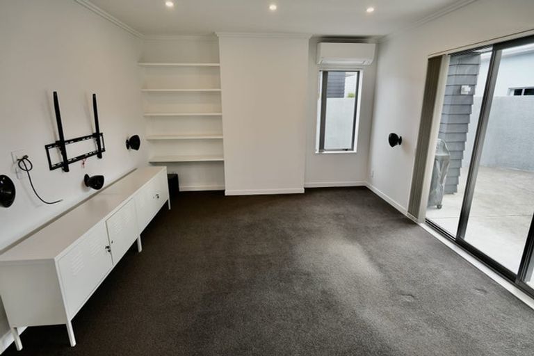 Photo of property in 27 Rosalie Terrace, Kelvin Grove, Palmerston North, 4414