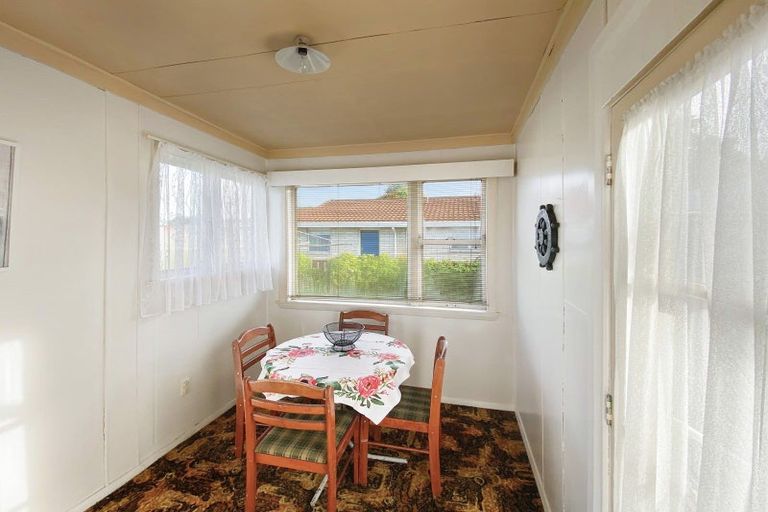 Photo of property in 11 Trafalgar Street, Dannevirke, 4930