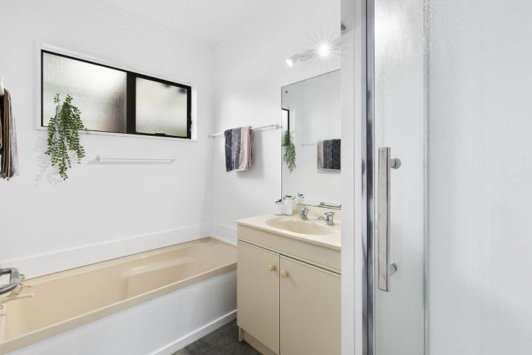 Photo of property in 5b Pomare Street, Ngaio, Wellington, 6035