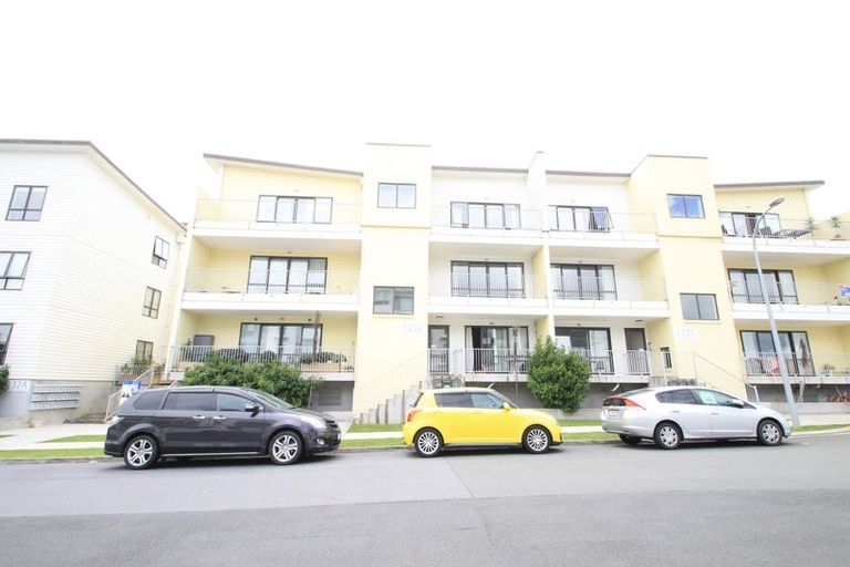 Photo of property in 22c/132 Stancombe Road, Flat Bush, Auckland, 2016